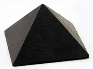 šungit.pyramida